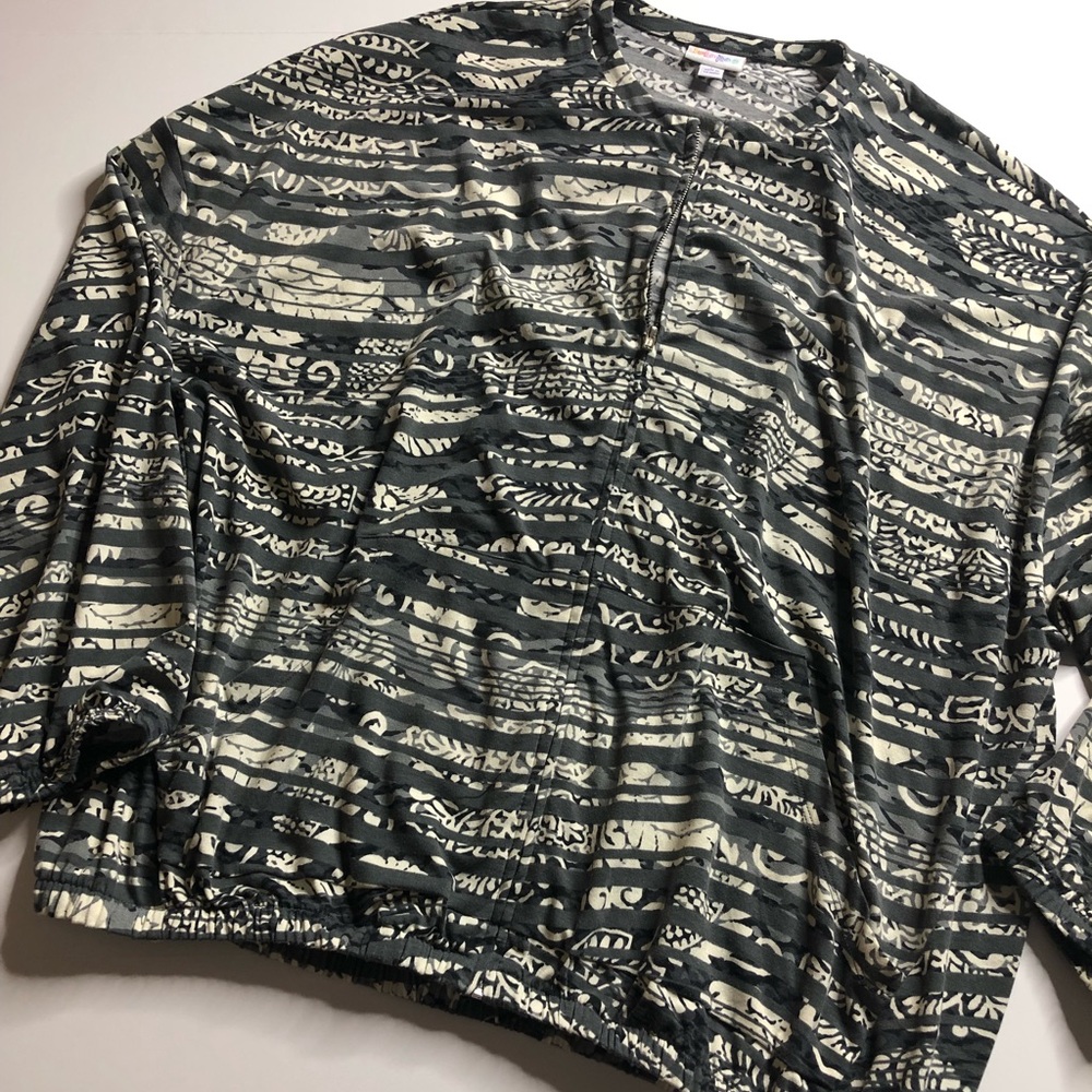 LuLaRoe Supply Jacket in Large